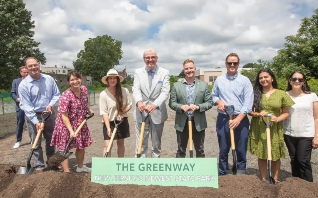 Planning Alumni Take Part in Landmark Greenway Project